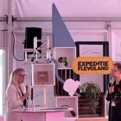 Nelle Kleinleugenmors van EEF aan het woord tijdens de Energietour.