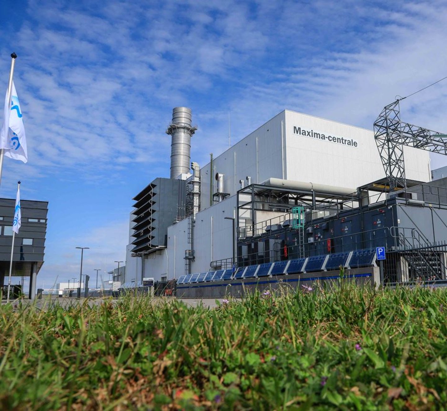 Zij-aanzicht van de Maxima-centrale.